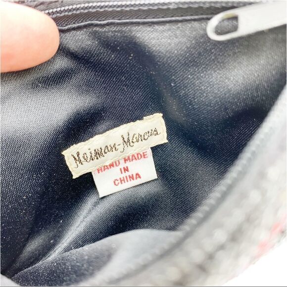 Neiman‎ Marcus Black and Jewel Tone Vintage Hand-Beaded Coin Purse Bag Small - Picture 8 of 10